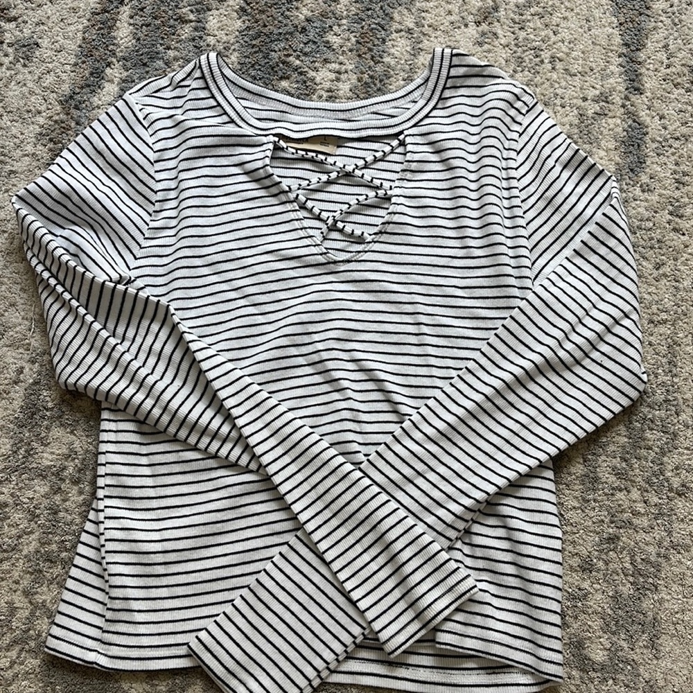 Cropped long sleeve